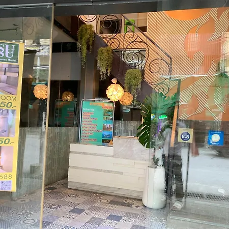 Su Su Khaosan Hostels