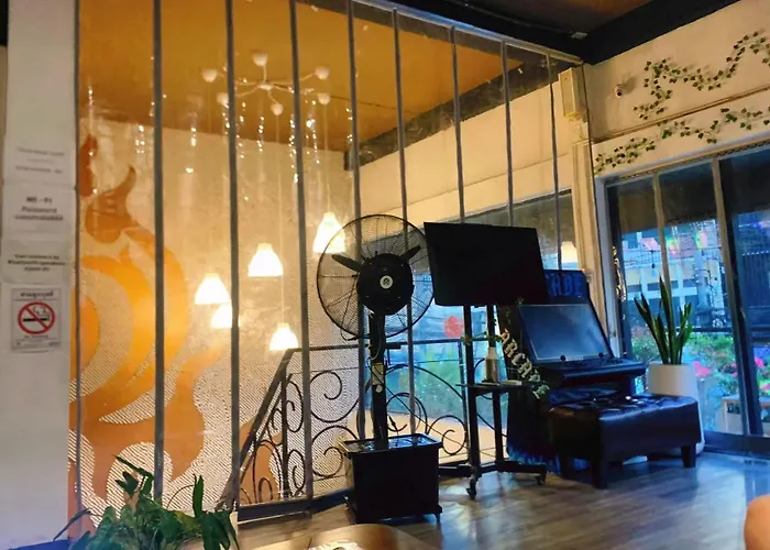 Su Su Khaosan * Bangkok